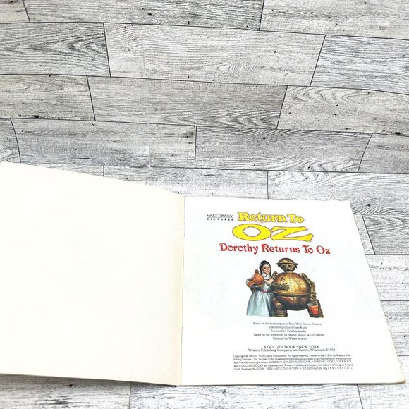 1985‎ Walt Disney Pictures Return to Oz Golden Book "Dorothy Returns to Oz" - Picture 2 of 6